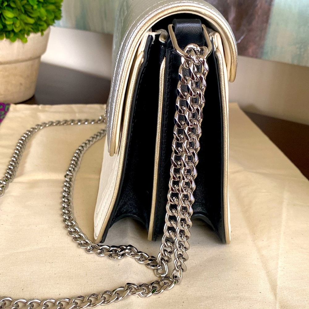 TORY BURCH "RARE" LUXURY TRAPUNTO DUET CHAIN CONVERTIBLE BAG 🩶🤍LIKE NEW🤍🩶 - Picture 6 of 17
